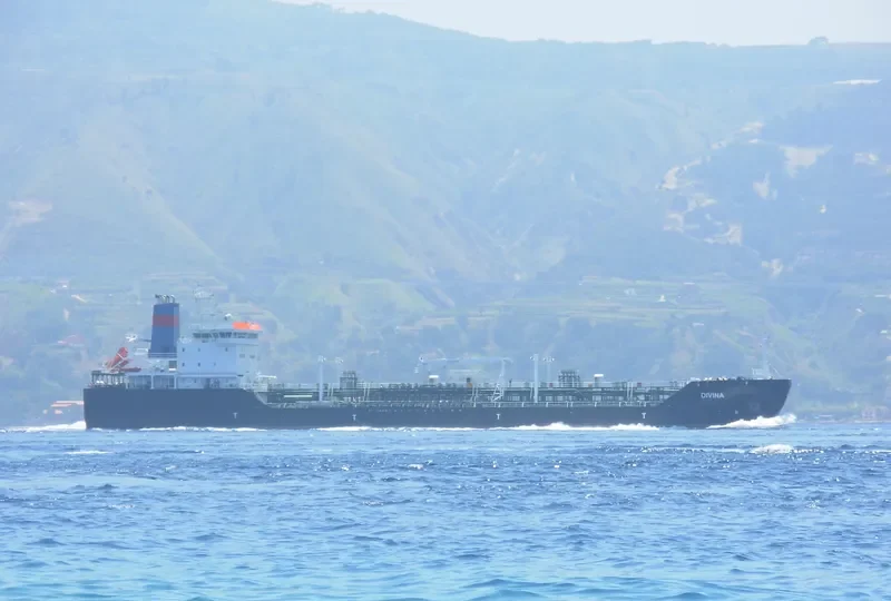 DIVINA Tanker IMO 9377200 photo 6
