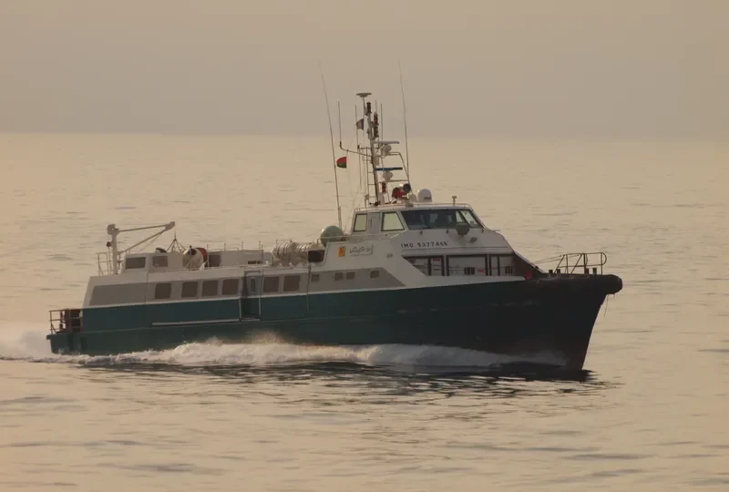 SURFER 323 Passenger Ship IMO 9377468 photo 3