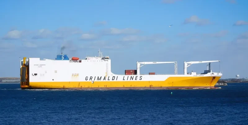 GRANDE CAMEROON Ro-Ro IMO 9377482 photo 2