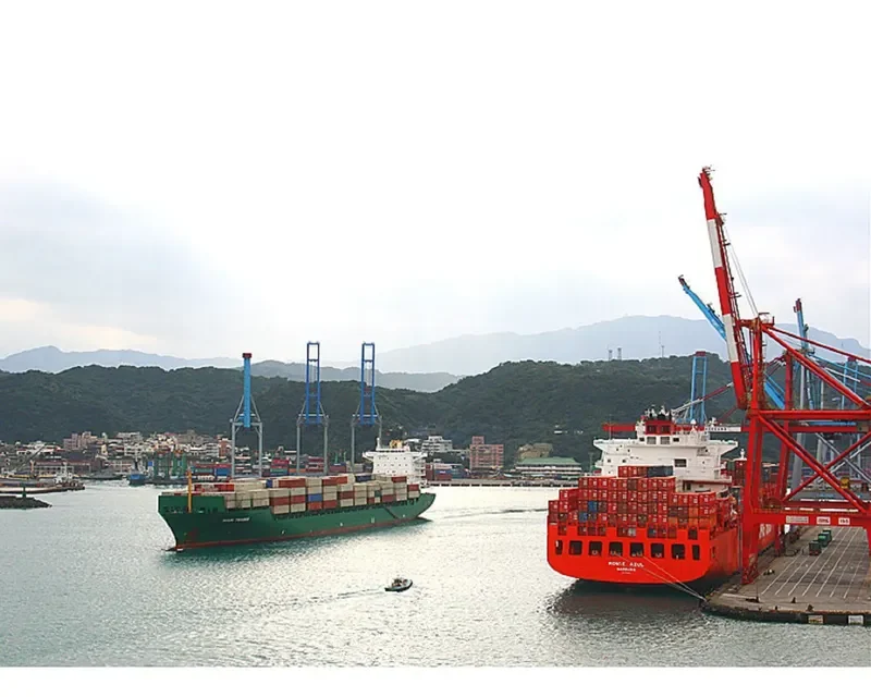 GH CURIE Container Ship IMO 9377561 photo 7