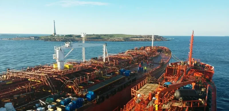 SEALION Tanker IMO 9377810 photo 4