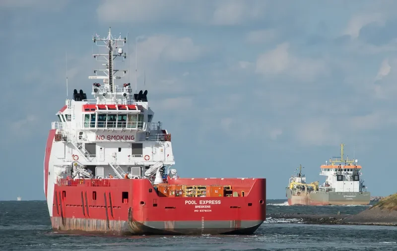 POOL EXPRESS Offshore Vessel IMO 9378034 photo 10
