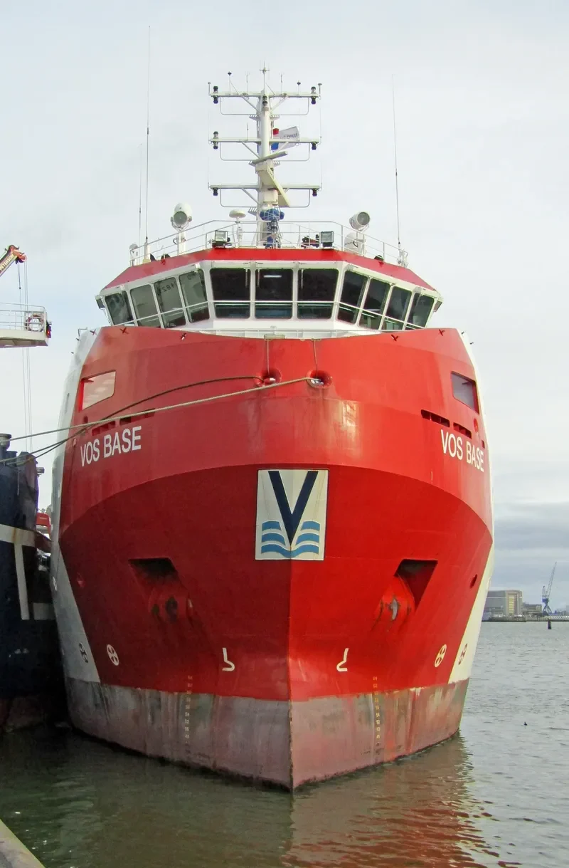 VOS BASE Offshore Vessel IMO 9378046 photo 2