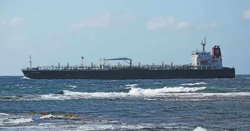 OCEAN SPRING Tanker IMO 9379038 photo 2