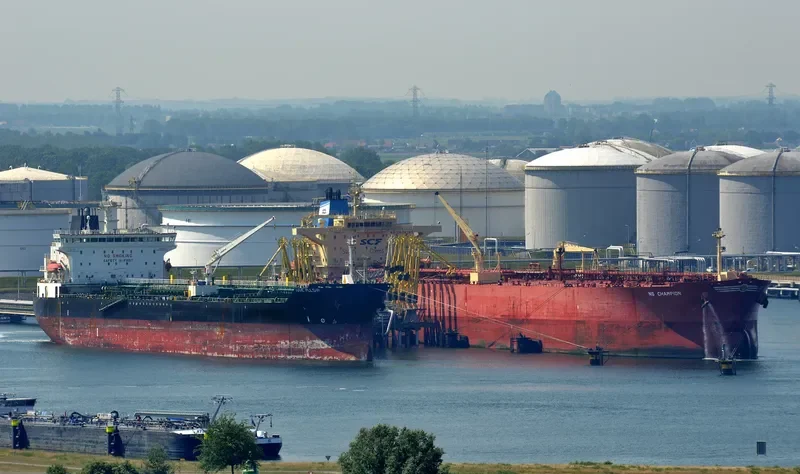 NAVE PULSAR Tanker IMO 9379313 photo 9