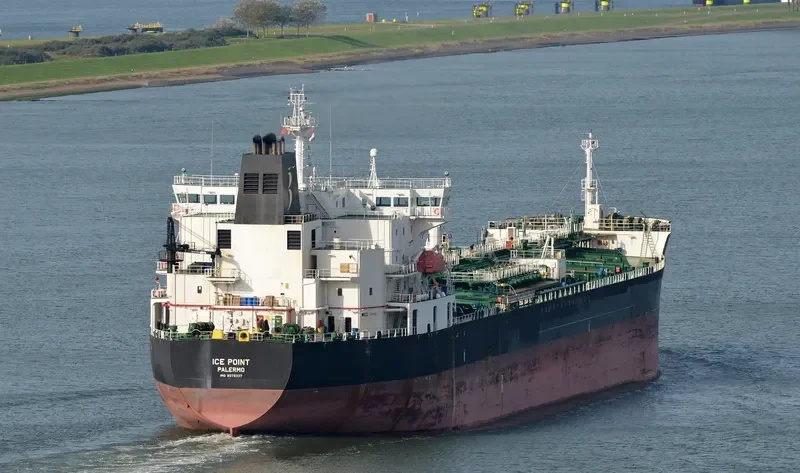 ICE POINT Tanker IMO 9379337 photo 6