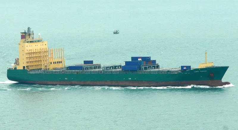 CAPE FAWLEY Container Ship IMO 9379363 photo 6