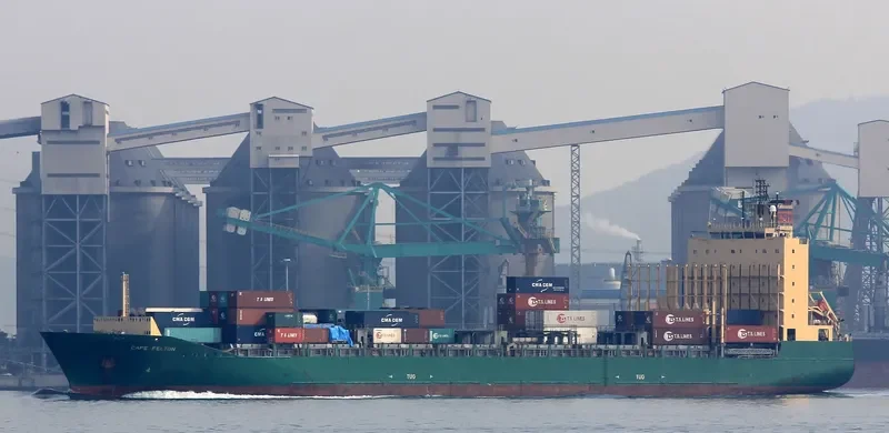 CAPE FELTON Container Ship IMO 9379375 photo 3