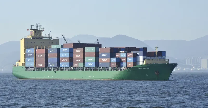 CAPE FELTON Container Ship IMO 9379375 photo 10
