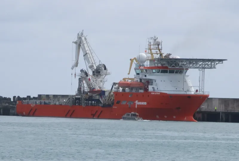 FUGRO ETIVE Multi-Purpose Vessel IMO 9379686 photo 3