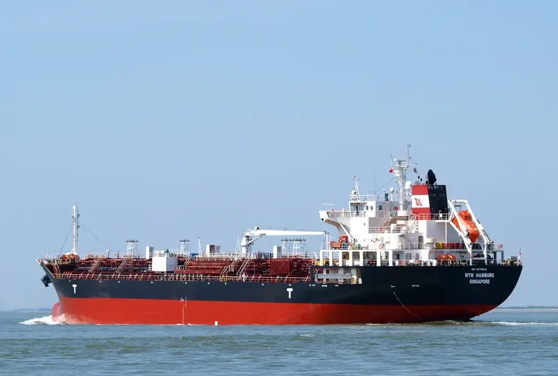 MTM HAMBURG Tanker IMO 9379844 photo 8