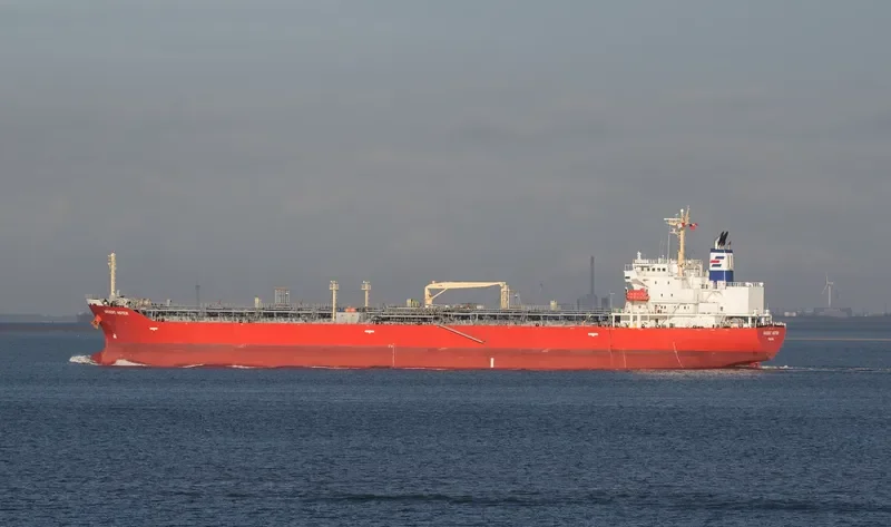 ARGENT ASTER Tanker IMO 9379959 photo 2