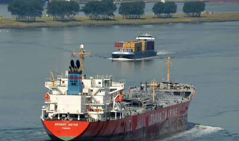 ARGENT ASTER Tanker IMO 9379959 photo 7