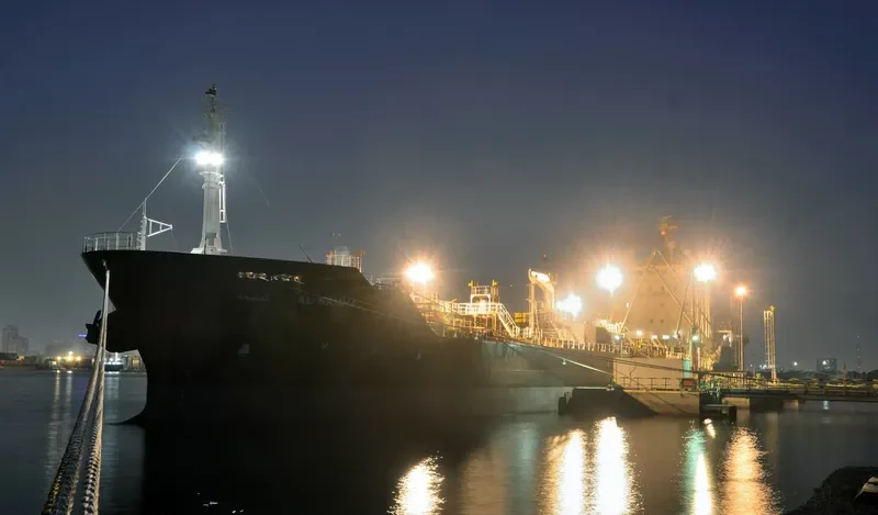 AL SAMHA Tanker IMO 9380324 photo 2
