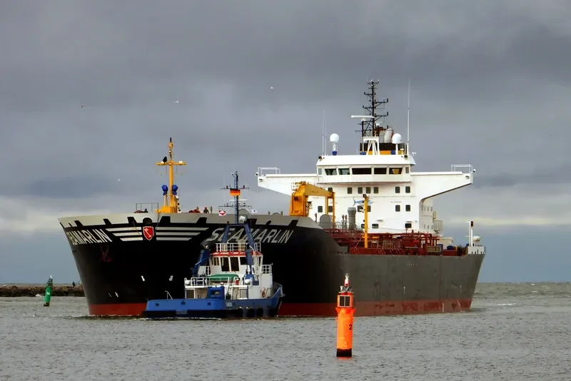 SEAMARLIN Tanker IMO 9380489 photo 2