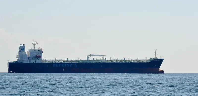 MINERVA JULIE Tanker IMO 9380831 photo 5