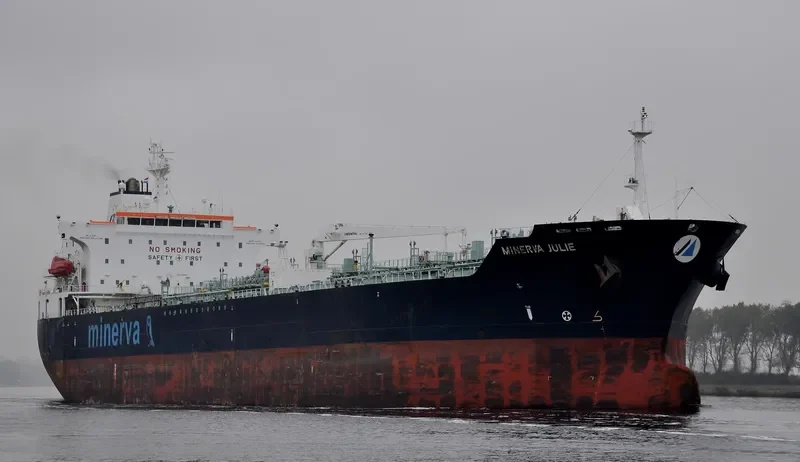MINERVA JULIE Tanker IMO 9380831 photo 7