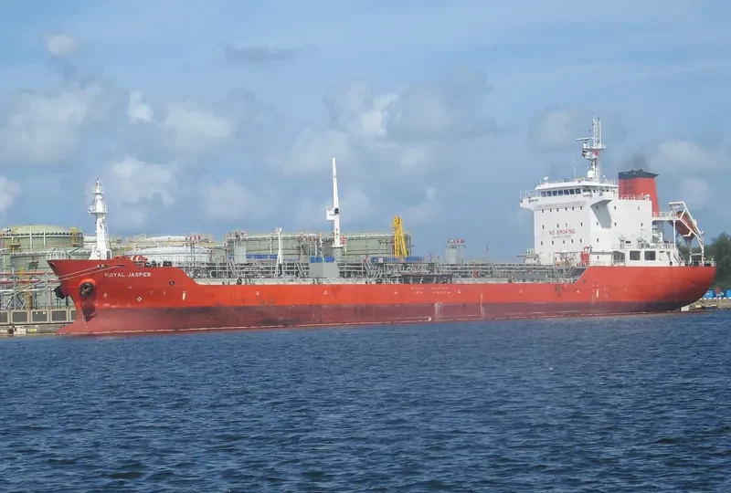 ROYAL JASPER Tanker IMO 9381328 photo 3