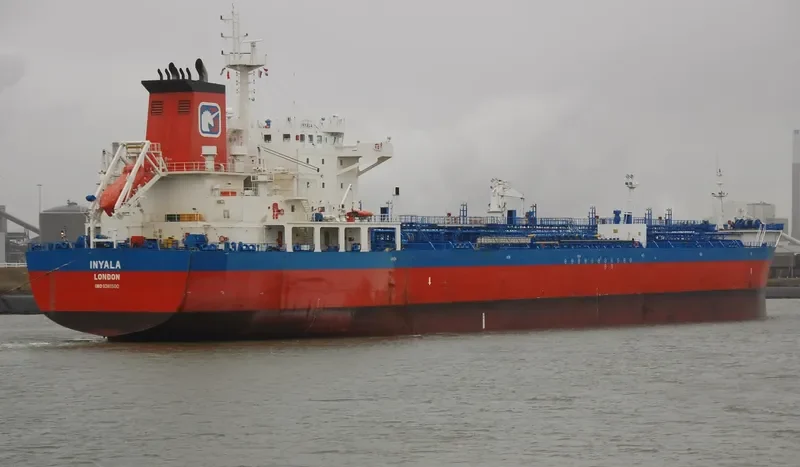 FENICUSA M Tanker IMO 9381500 photo 7