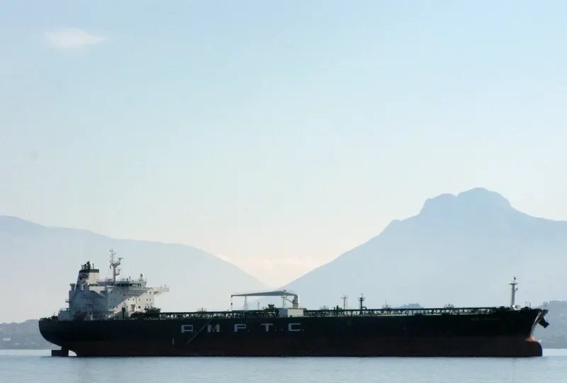 SEA LEGEND Tanker IMO 9381744 photo 9
