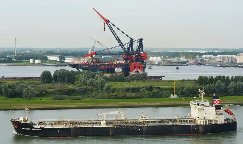 VELOS AQUARIUS Tanker IMO 9381756 photo 8