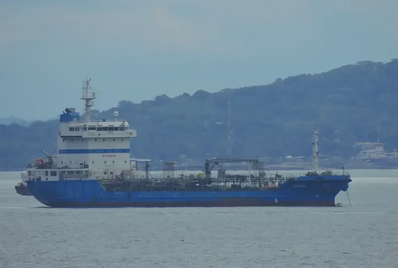 LEROS Tanker IMO 9382152 photo 4