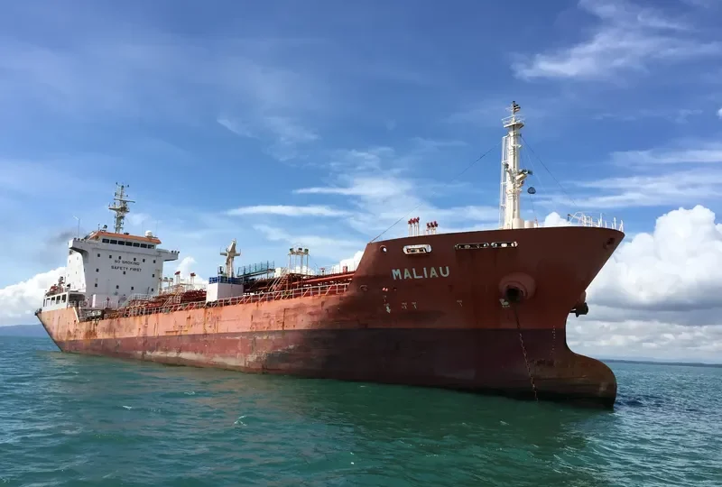 NAUTICA RENGGAM Tanker IMO 9383144 photo 3