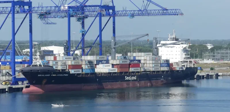 SEALAND PHILADELPHIA Container Ship IMO 9383247 photo 3