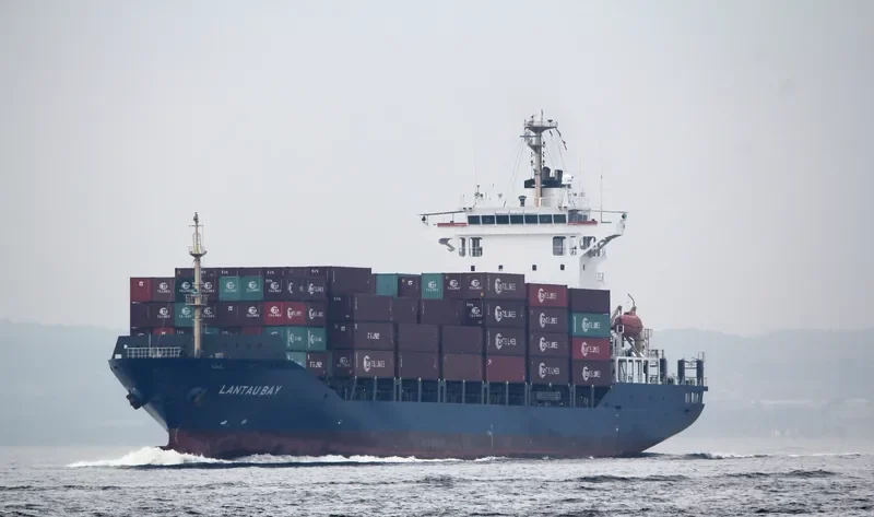 LANTAU BAY Container Ship IMO 9383596 photo 6