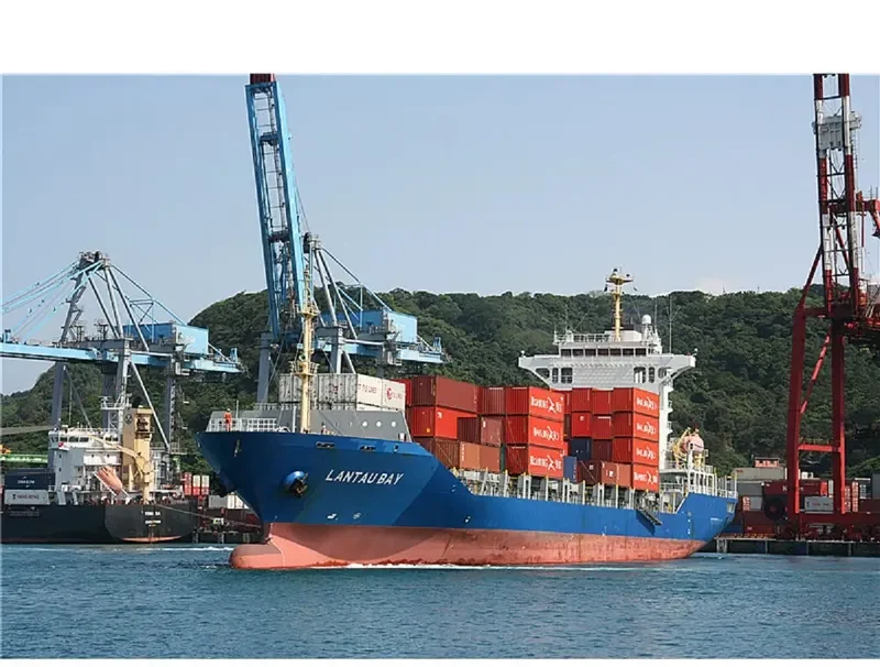 LANTAU BAY Container Ship IMO 9383596 photo 9