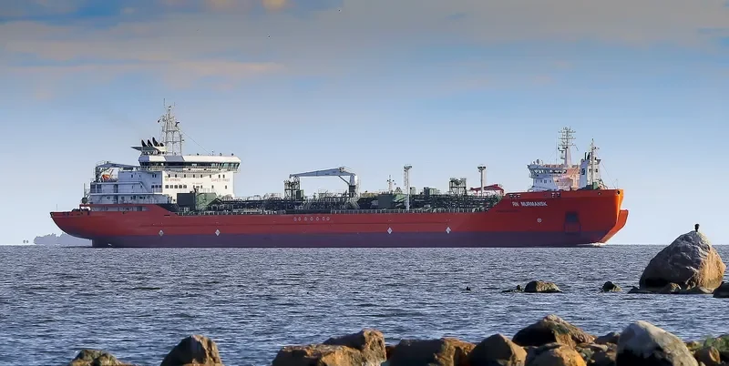 RN MURMANSK Tanker IMO 9384447 photo 3
