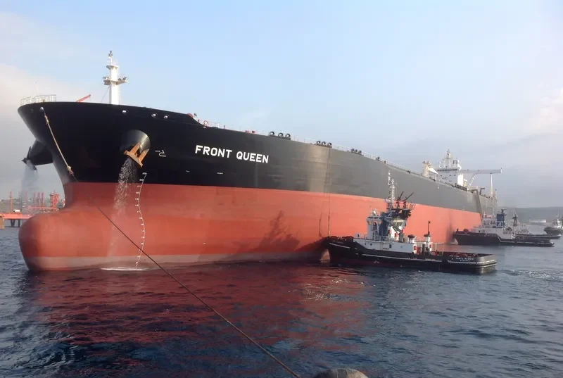 FRONT QUEEN Tanker IMO 9384605 photo 2