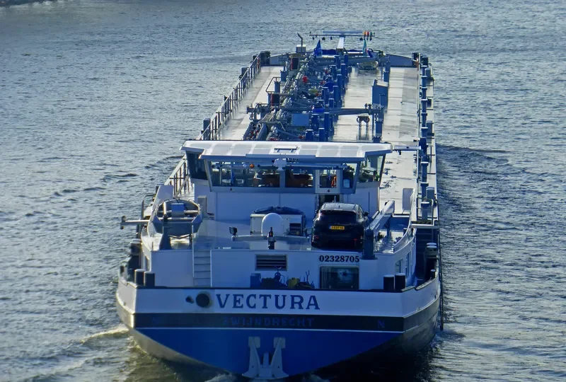 VECTURA Tanker IMO 9384708 photo 4