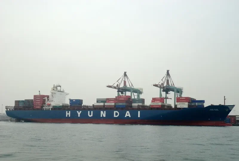 HYUNDAI TACOMA Container Ship IMO 9385001 photo 5