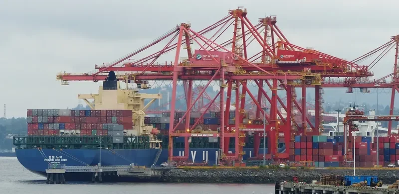 WAN HAI 621 Container Ship IMO 9385025 photo 5