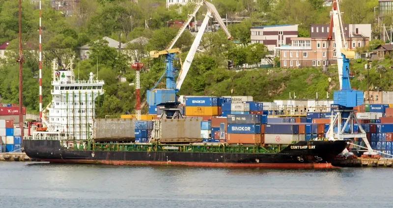 CONTSHIP DAY Container Ship IMO 9385439 photo 9