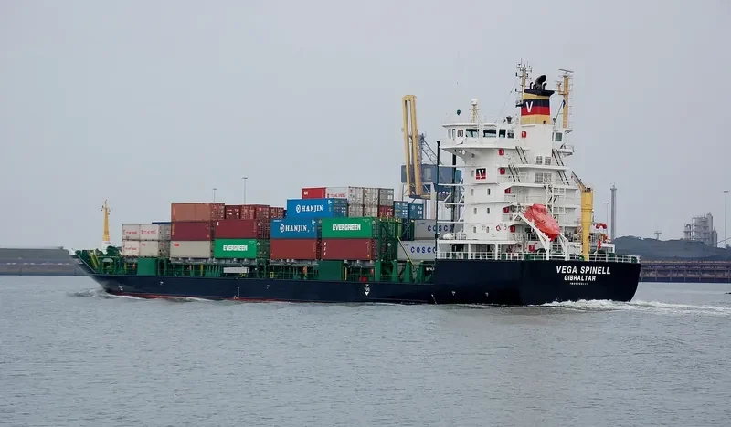 DONGJIN HIGHNESS Container Ship IMO 9385441 photo 3