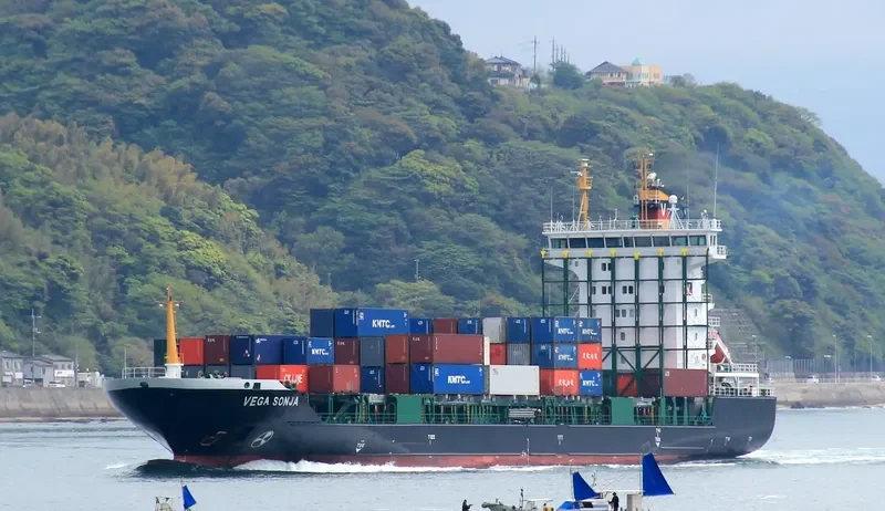 A KEIGA Container Ship IMO 9385453 photo 9