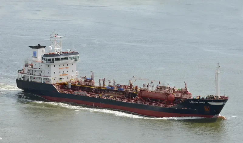 LESSOW SWAN Tanker IMO 9386378 photo 5