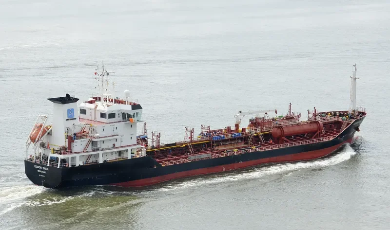 LESSOW SWAN Tanker IMO 9386378 photo 6