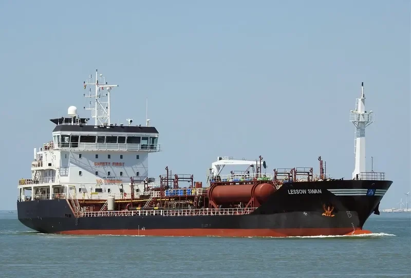 LESSOW SWAN Tanker IMO 9386378 photo 7