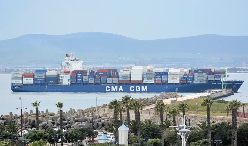 MATSON HAWAII Container Ship IMO 9386471 photo 4