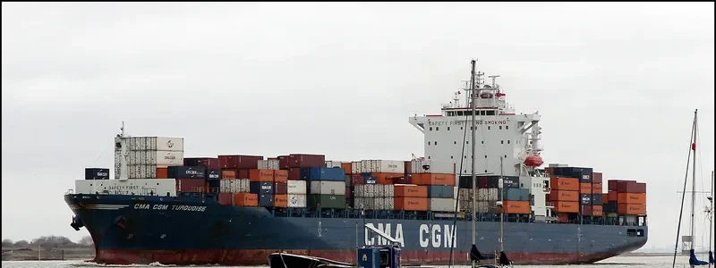 MATSON HAWAII Container Ship IMO 9386471 photo 5