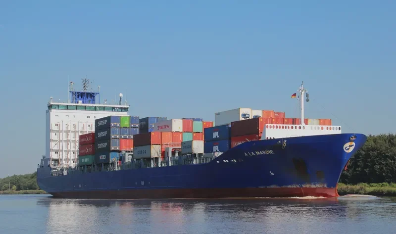 A LA MARINE Container Ship IMO 9386524 photo 8