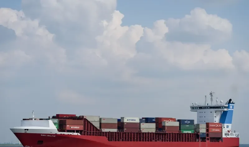 NAVI BALTIC Container Ship IMO 9386718 photo 2