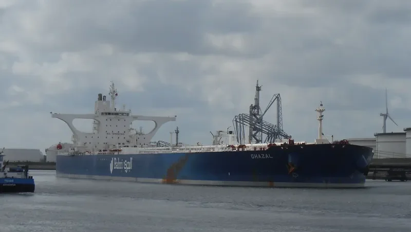 GHAZAL Tanker IMO 9387009 photo 2