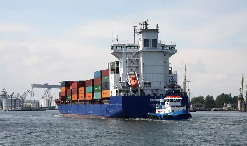 EMPIRE Container Ship IMO 9387425