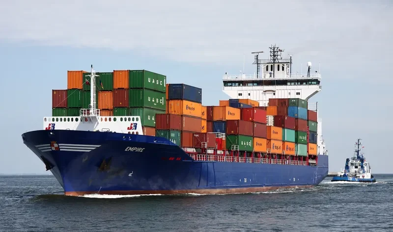EMPIRE Container Ship IMO 9387425 photo 2