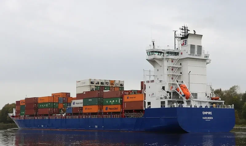 EMPIRE Container Ship IMO 9387425 photo 7