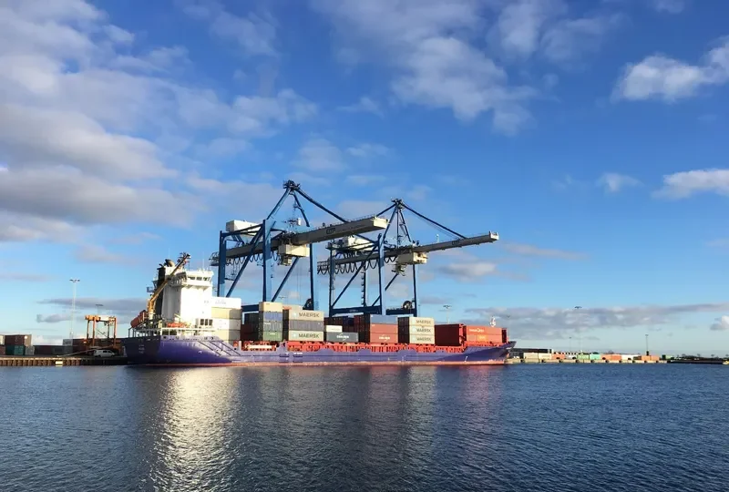 ELBSTAR Container Ship IMO 9387592 photo 7